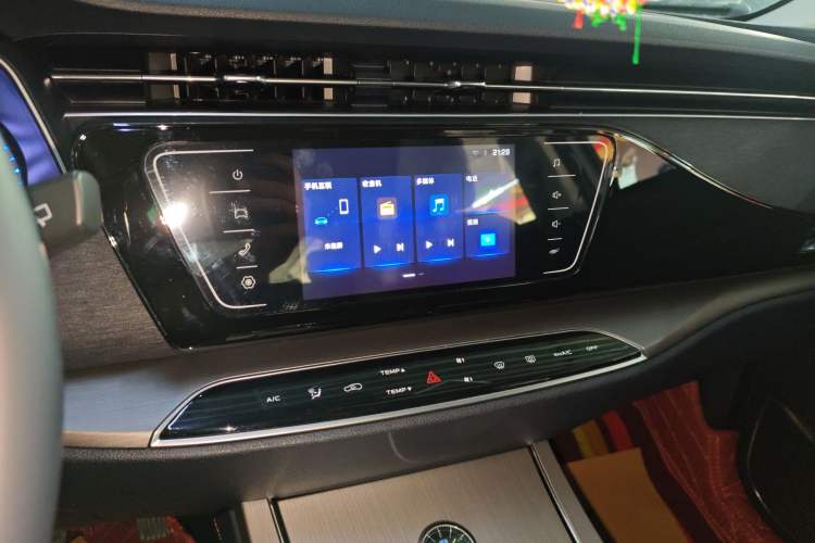 Used CHANGAN OSHAN X7 2020 1.5T Automatic Luxury Version
