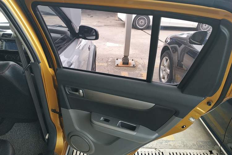 Used Suzuki Swift 2015 1.5L Automatic Limited Edition
