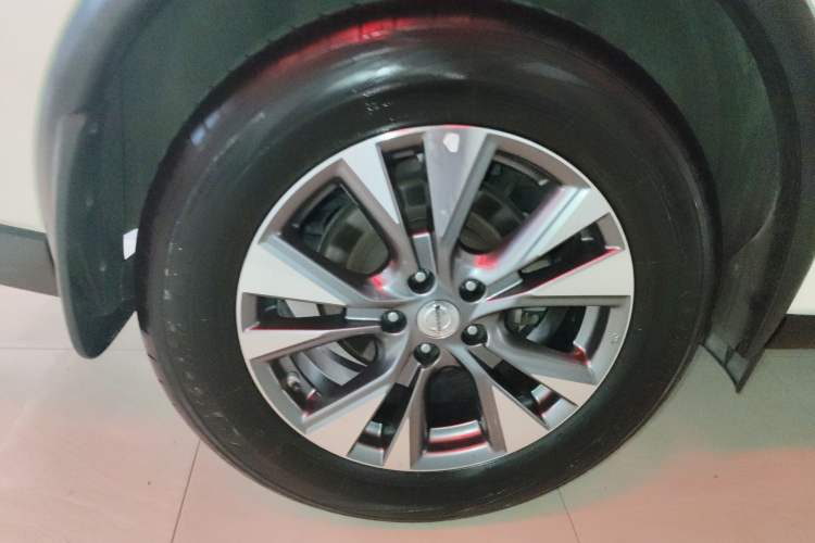 Used Nissan Murano 2015 2.5L XE Two-Wheel-Drive Elite Edition