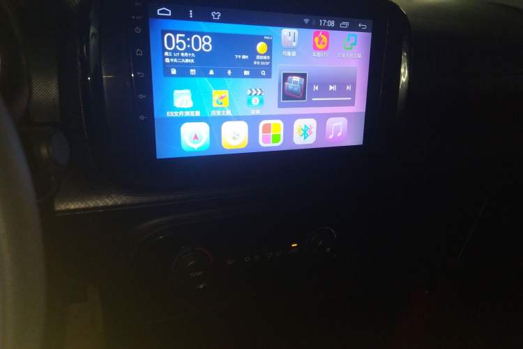 Used Roewe Clever 2021 302 km New Four-Seater Super-Efficient Version