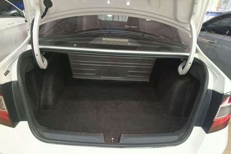 Used Skoda Rapid 2019 1.5L Automatic Comfort Edition China V Standard Trunk