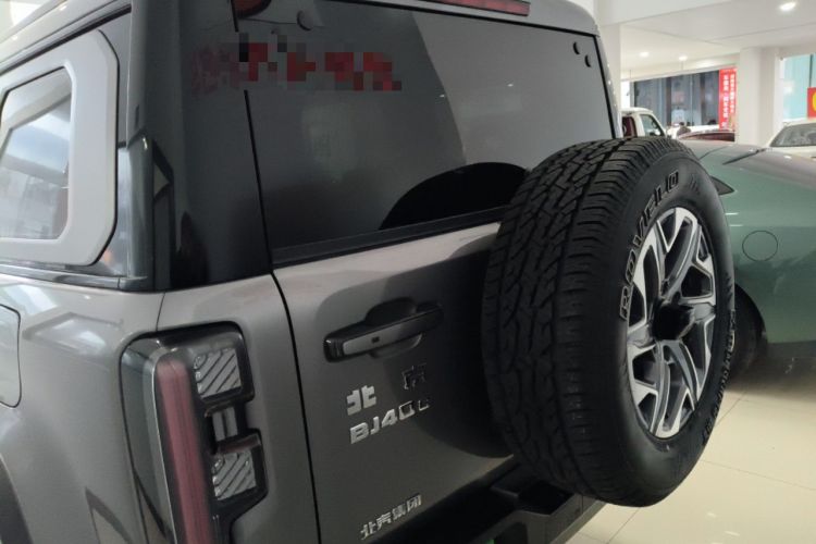 Used BAIC Off-Road BJ40 2024 2.0T All-New Urban Hunter Edition Chivalrous Style