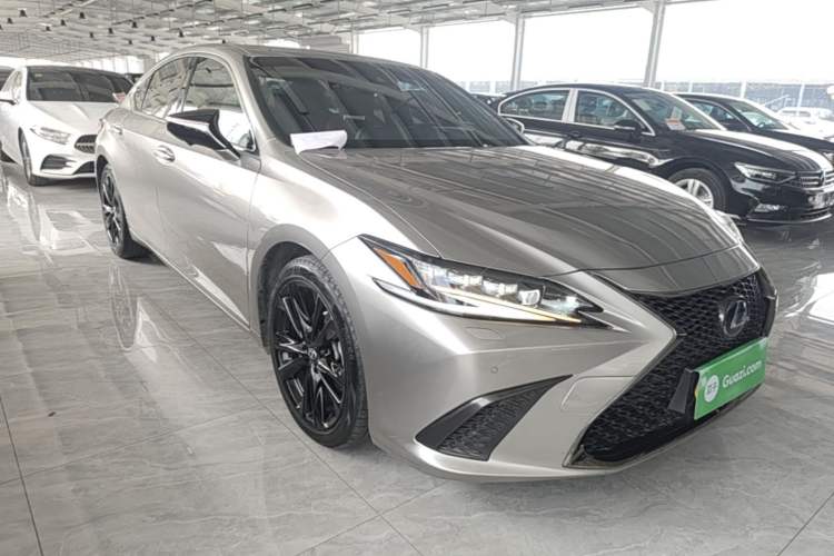 Used Lexus ES 2021 300h F SPORT
