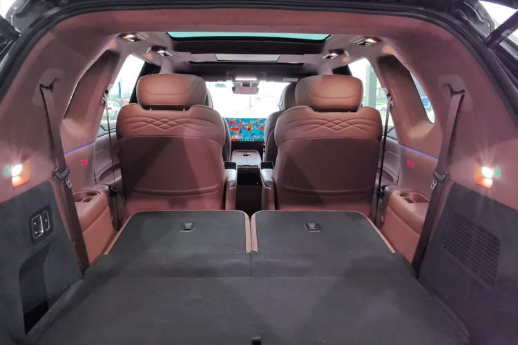 Used Hyptec HL 2025 700 Ultra Six-Seater All-Wheel-Drive LiDAR Version
