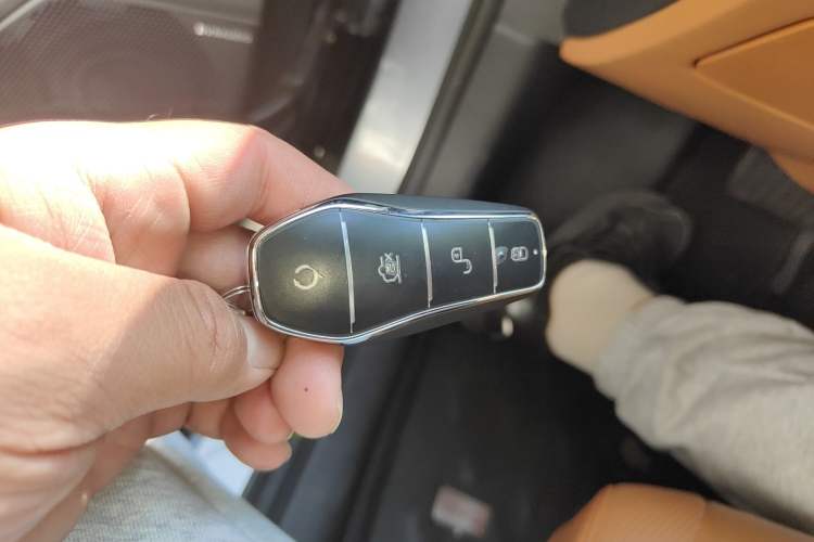 Used BYD Han 2022 DM-i 121KM Luxury Model
