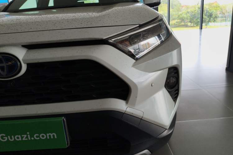 Used Toyota RAV4 2021 Dual-Engine 2.5L E-CVT Two-Wheel Drive Elite Edition