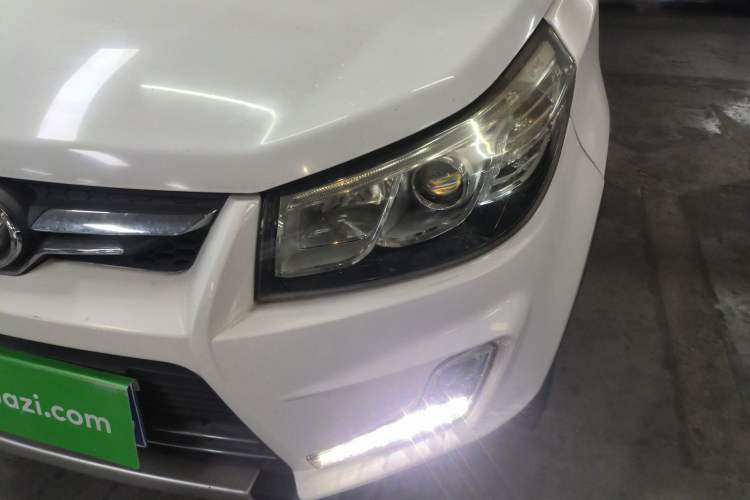 Used HYOSOW S3 2016 1.5L Manual Luxury Edition China IV Emission Standard Left Front Headlight