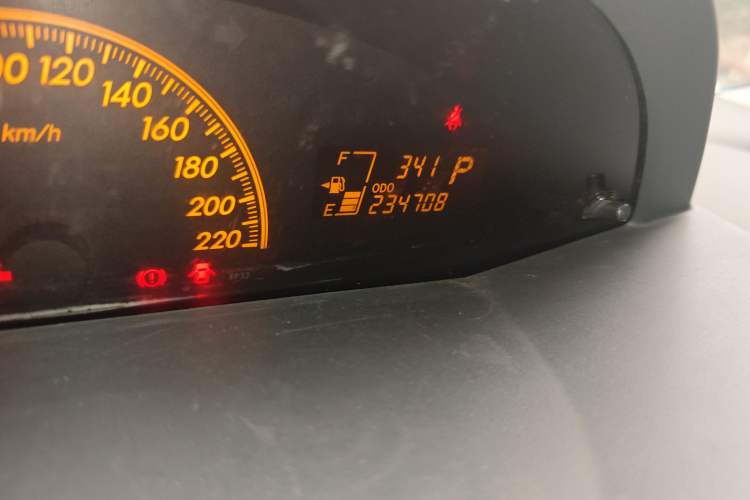 Used Toyota Yaris 2011 1.6E Automatic Charm Edition Odometer Close Up