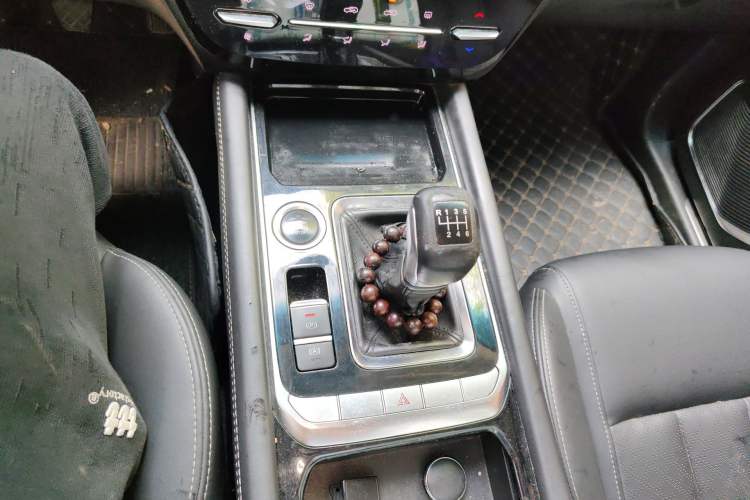 Used JETOUR X90 2019 1.5T Manual Smart Enjoyment Version 5 Seats China VI Standard Gear Lever
