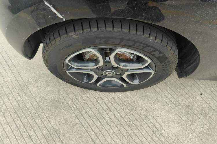 Used smart forfour 2016 0.9T 66 kW Pioneer Edition Right Rear Wheel Hub