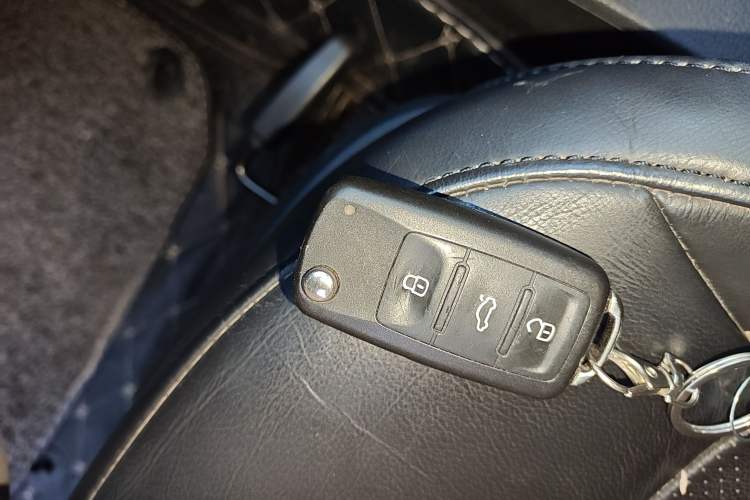 Used Volkswagen Gran Lavida 2013 1.4 TSI Automatic Luxury Model
