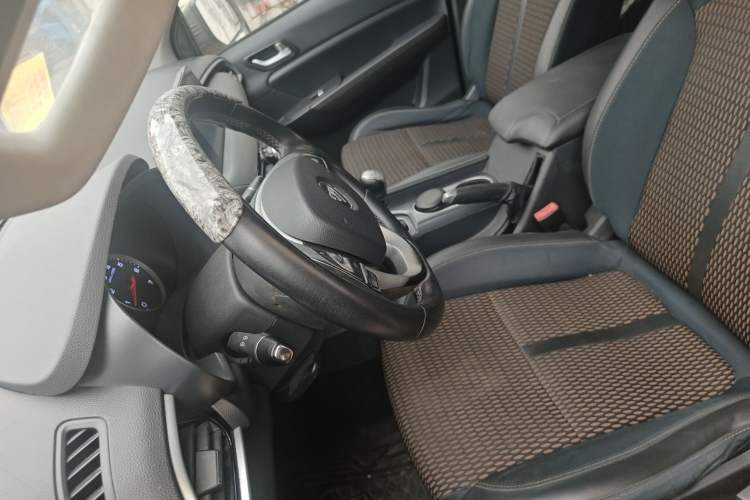 Used Foton Tunland Yutu 2020 2.0T Yutu 8 Gasoline Two-Wheel Drive Elite Version Standard Wheelbase 4G20TI5