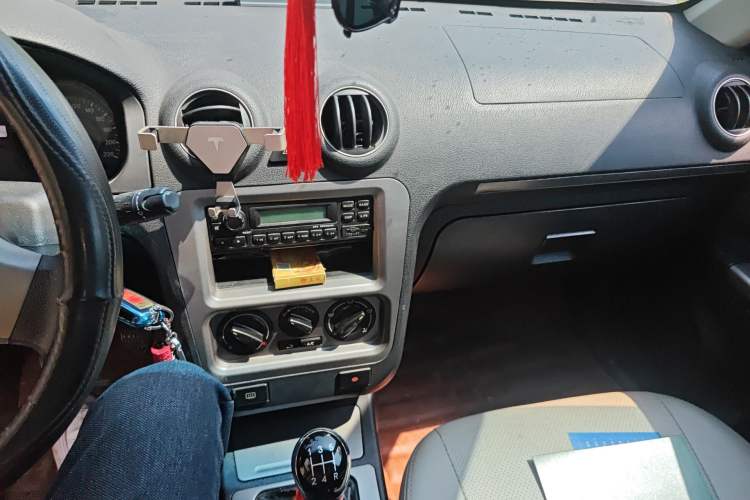 Used Geely Auto Liberty Ship 2012 1.3L Manual Fashion Edition III