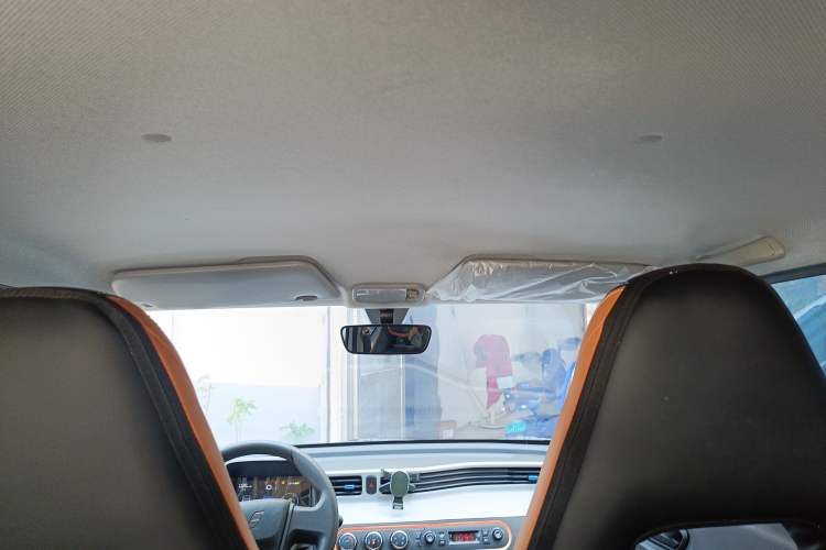 Used Wuling Hongguang MINIEV 2022 Macaron Fashion Model Lithium Iron Phosphate Headliner