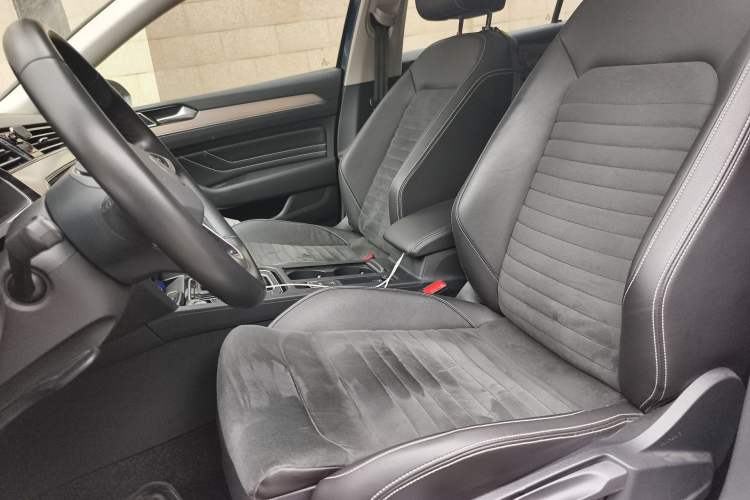 Used Volkswagen Variant 2021 2.0T Comfort Edition Left Front Seat