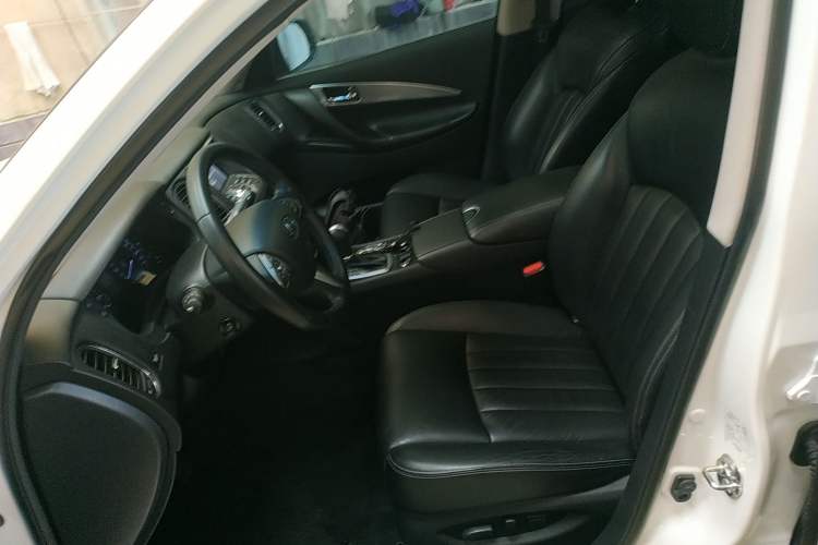 Used Infiniti QX50 2015 2.5L Luxury Edition Left Front Seat