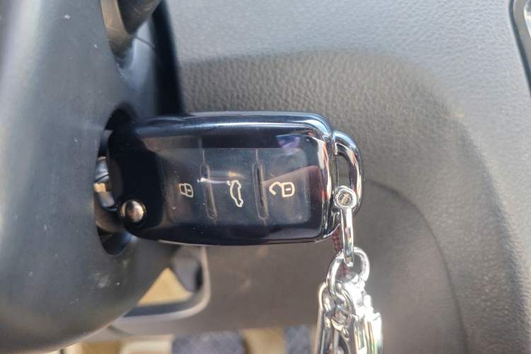 Used Volkswagen Bora 2015 Qihui Edition 1.6L Automatic Fashion Model
