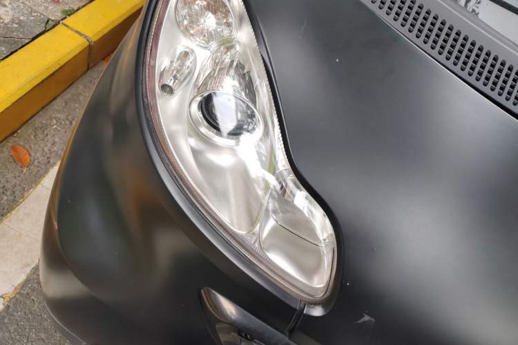 Used smart fortwo 2012 1.0 MHD Hardtop Standard Edition Right Front Headlight