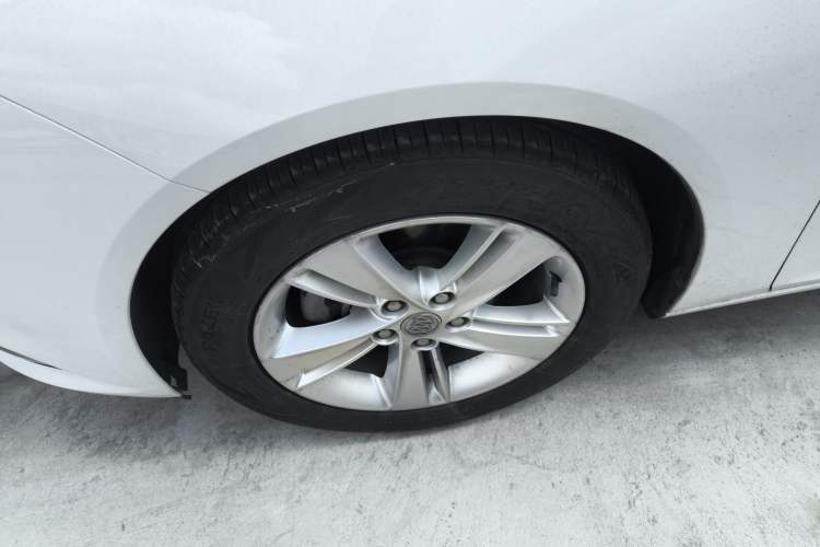 Used Buick Regal 2017 20T Elite Edition Exterior 4