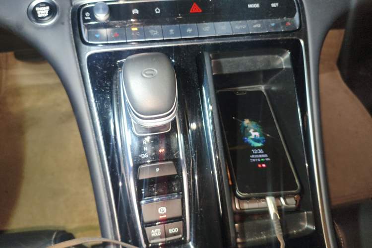 Used GAC Trumpchi M8 2021 Lingxiu Series 390T Deluxe Edition Gear Lever