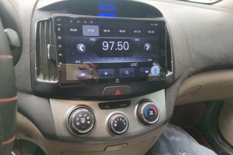 Used Hyundai Celesta 2011 1.6L Manual Comfort Edition Audio And AC Panel