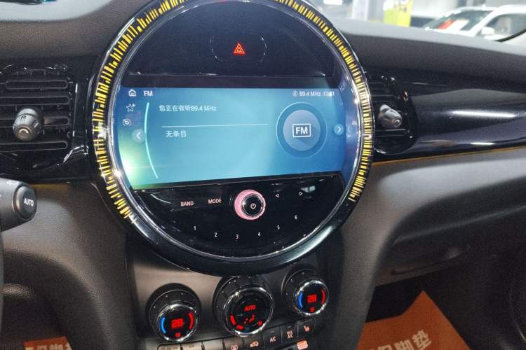 Used MINI MINI 2022 1.5T COOPER Classic Edition
