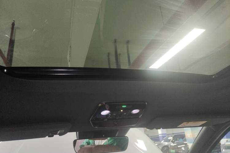 Used Nio ES8 2020 415 km Range 6-Seater Version
