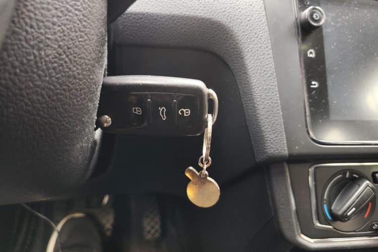 Used Volkswagen Santana 2017 Haval H9 1.6L Automatic Comfort Edition Vehicle Key