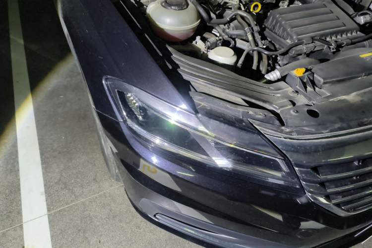 Used Volkswagen Lavida 2021 280TSI DSG Comfort Edition Right Front Headlight