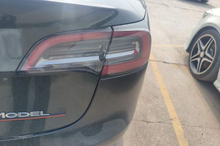 Used Tesla Model 3 2022 Performance High-Performance All-Wheel-Drive Version Exterior 3