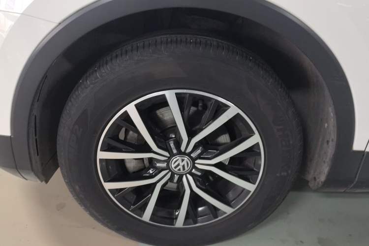 Used Volkswagen Tiguan L 2017 330TSI Automatic Two-Wheel Drive Comfort Edition