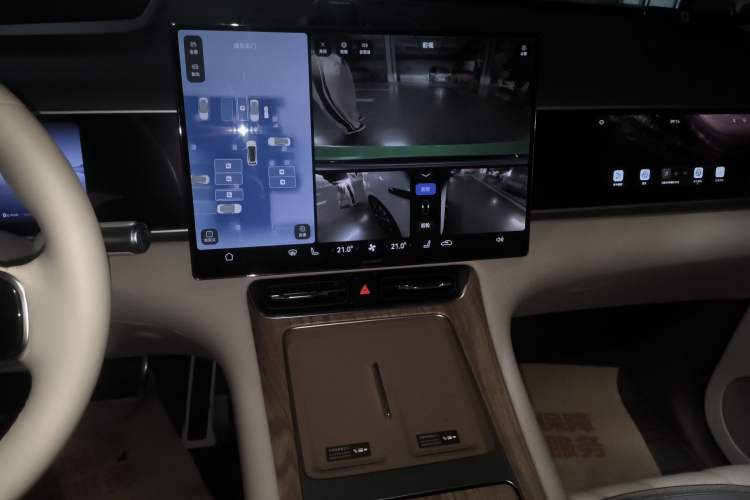 Used Hima AITO M7 2026 Model Pure Electric Max All-Wheel Drive 5-Seater Version Audio And AC Panel