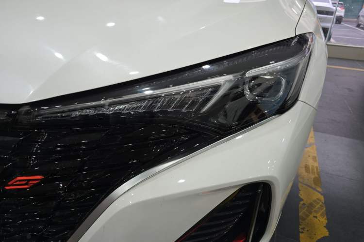 Used CHANGAN Eado 2023 Changan Edition PLUS Blue Whale NE 1.4T GDI DCT Prestige Version Left Front Headlight