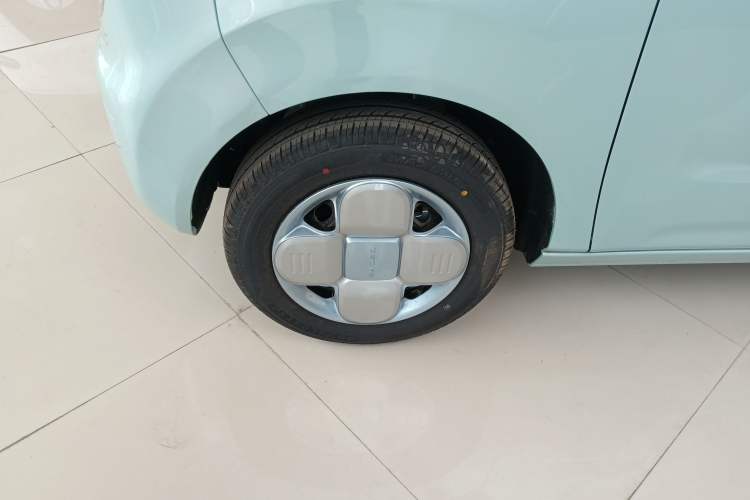 Used Geely Galaxy Panda 2024 Panda Mini 200km Endurance Bear
