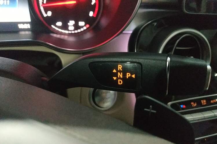 Used Mercedes-Benz C-Class 2018 C 180 L Fashion Model