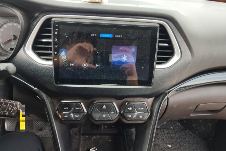 Used GAC Trumpchi GS4 2015 200T Manual Elite Edition Audio And AC Panel