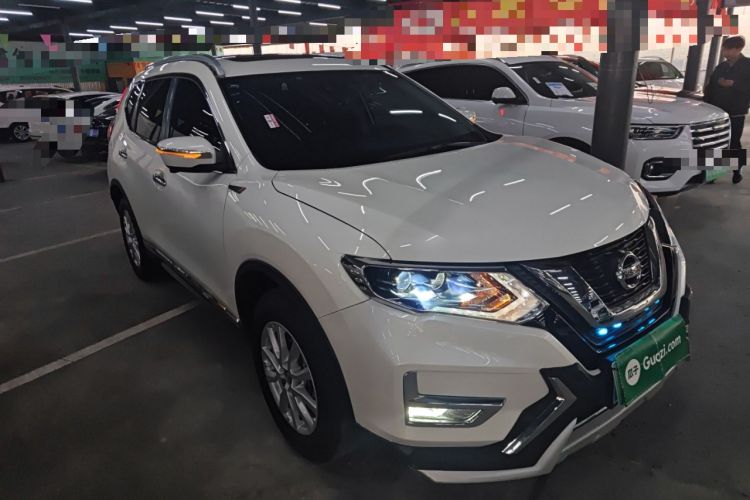 Used Nissan X-Trail 2023 Classic 2.0L Two-Wheel Drive Smart Connect Premium Edition
