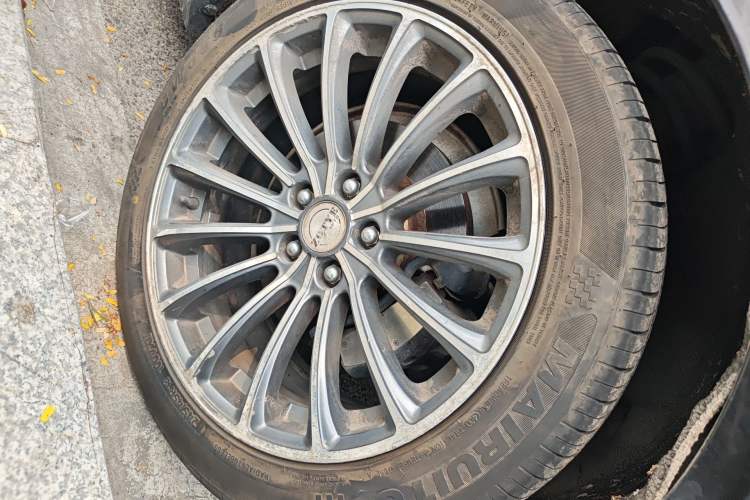 Used Zotye Z700 2018 Z700H 1.8T Manual Luxury Edition Right Front Wheel Hub