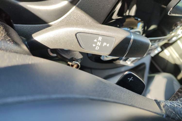 Used Mercedes-Benz Vito 2023 2.0T Business Version 7 Seats