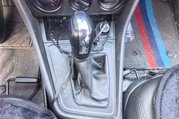 Used Volkswagen Lavida 2019 Lavida Start 1.5L Automatic Trendy Version China VI Standard Gear Lever