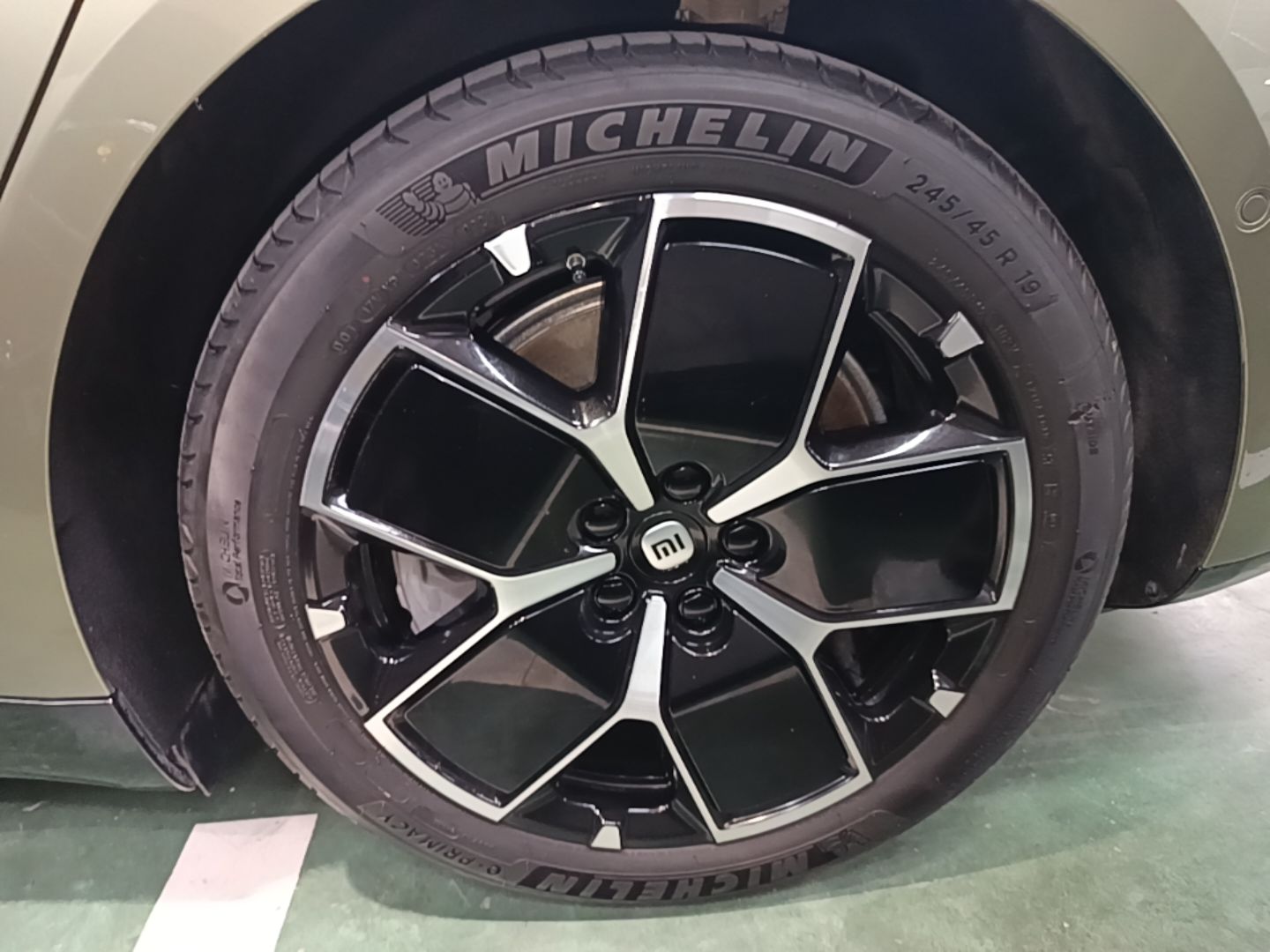 Xiaomi Auto SU7 2024 Rear-Drive Standard Founder Edition — снимка 11
