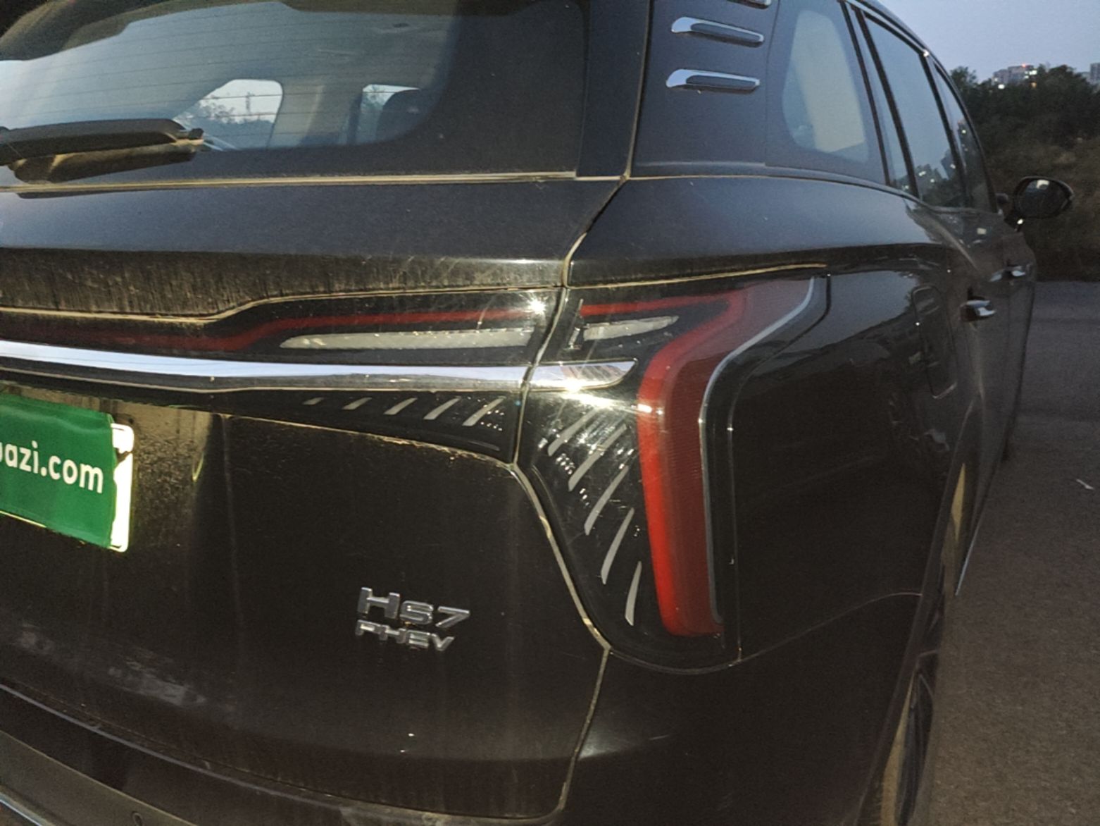 Hongqi HS7 PHEV 2024 2.0T PHEV Four-Wheel Drive Flagship Edition 6 Seats — снимка 9