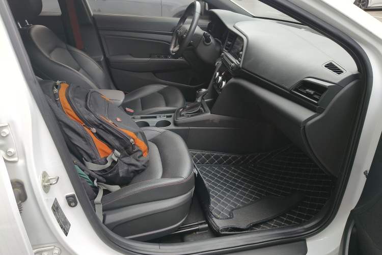 Used Hyundai Elantra (6th Generation / Lingdong) 2019 1.4T Dual-Clutch Xuan Dong · Dynamic Model Right Front Seat