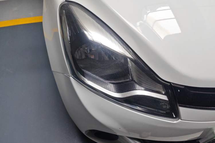 Used CHANGAN Benni E-Star 2021 National Edition Xin Yue Version Lithium Iron Phosphate (31.18 kWh) Right Front Headlight