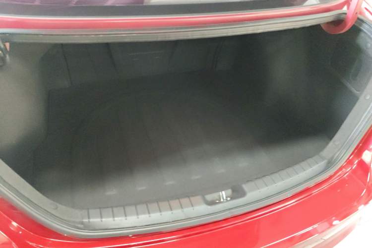 Used Hyundai Elantra (6th Generation / Lingdong) 2016 1.6L Automatic ZhiXuan – Elite Version