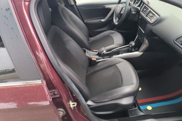 Used Citroen C3-XR 2015 1.6THP Automatic Pioneer Model
