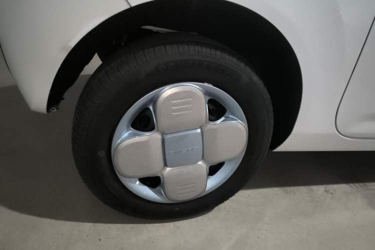 Used Geely Galaxy Panda 2024 Panda Mini 200km Endurance Bear Right Rear Wheel Hub