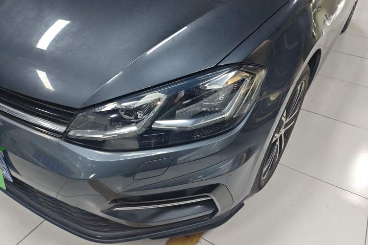 Used Volkswagen Golf 2020 Charming Edition 280TSI DSG R-Line
