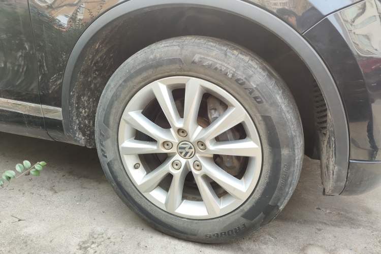 Used Volkswagen Touareg 2011 3.0 TSI High-End Version
