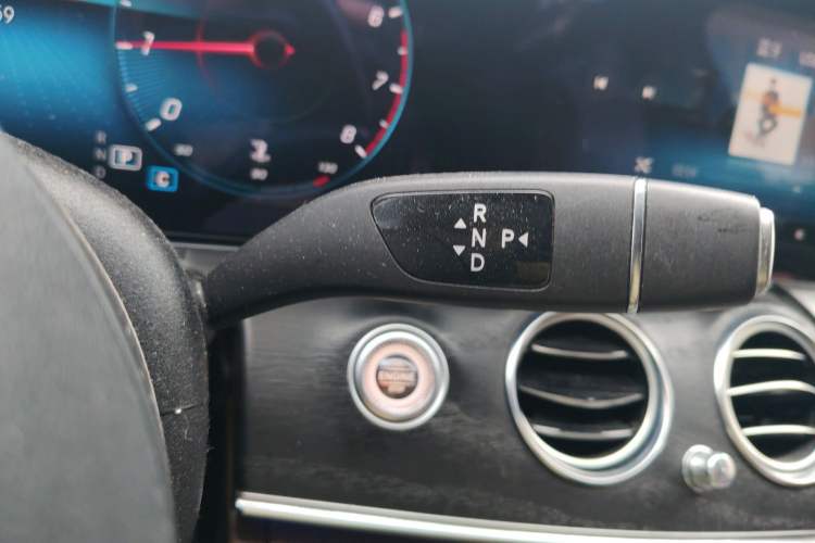 Used Mercedes-Benz E-Class 2022 Revised E 300 L Sport Luxury Edition Gear Lever